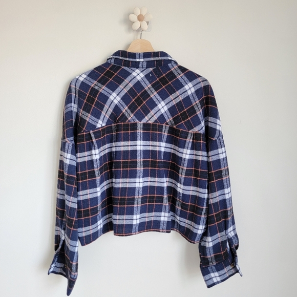 CiSono Plaid Cropped Overshirt Layering Transitional Flannel Piece for Spring - Picture 4 of 7